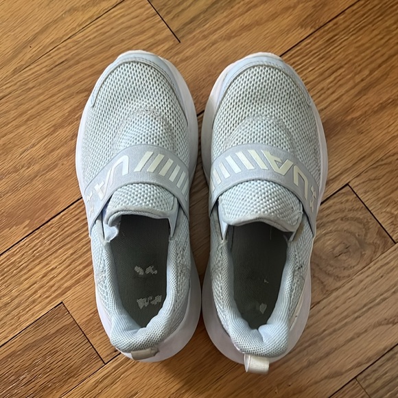 Two Pair of Under Armour Tennis Shoes - Picture 2 of 11